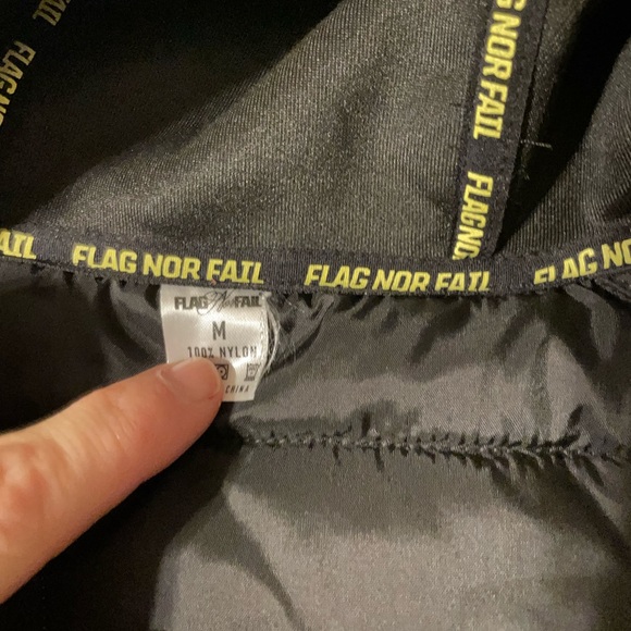 Flag nor Fail Black Medium lightweight tek vest with hood - Picture 14 of 14